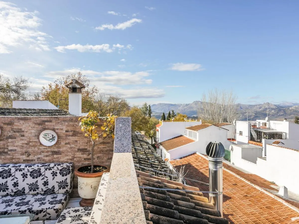 Vintage Holiday Home In Ronda With Jacuzzi
