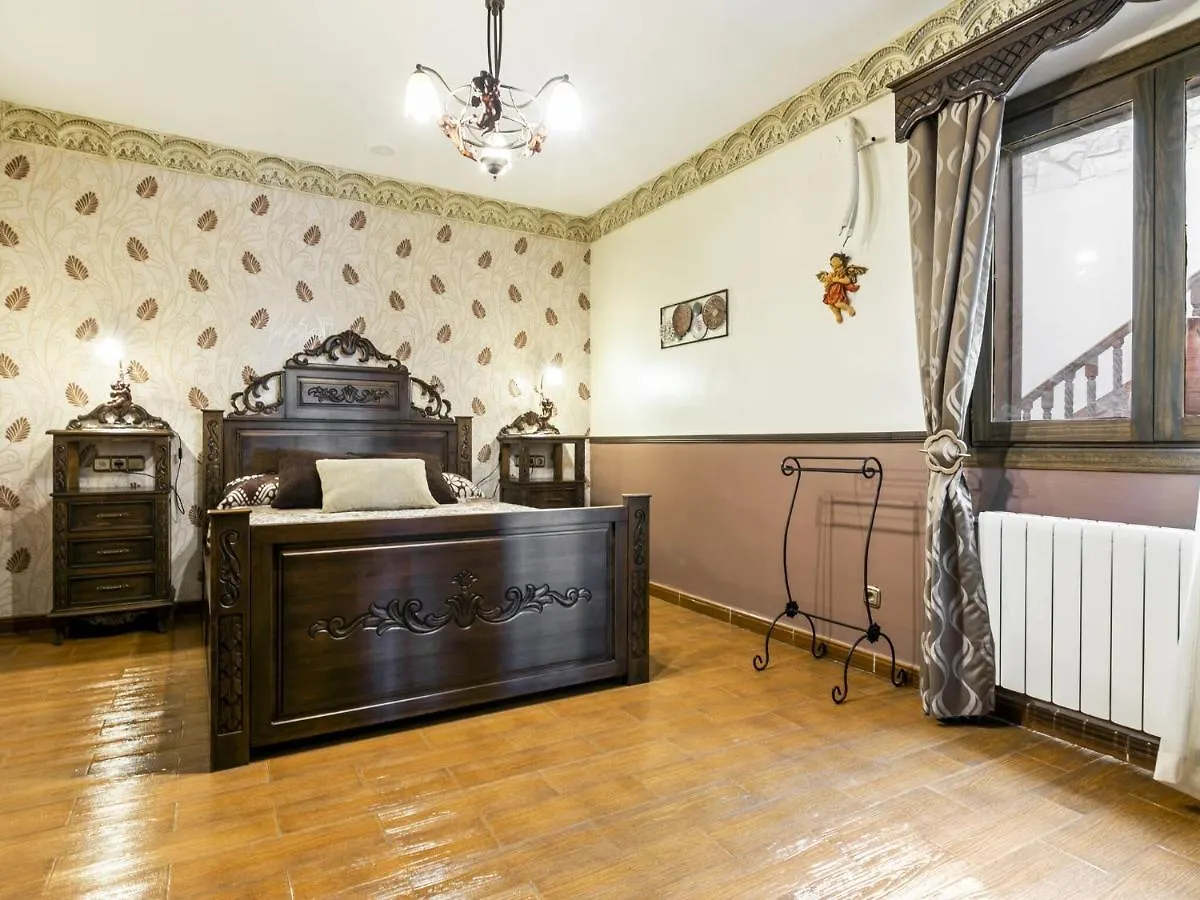 Vintage Holiday Home In Ronda With Jacuzzi