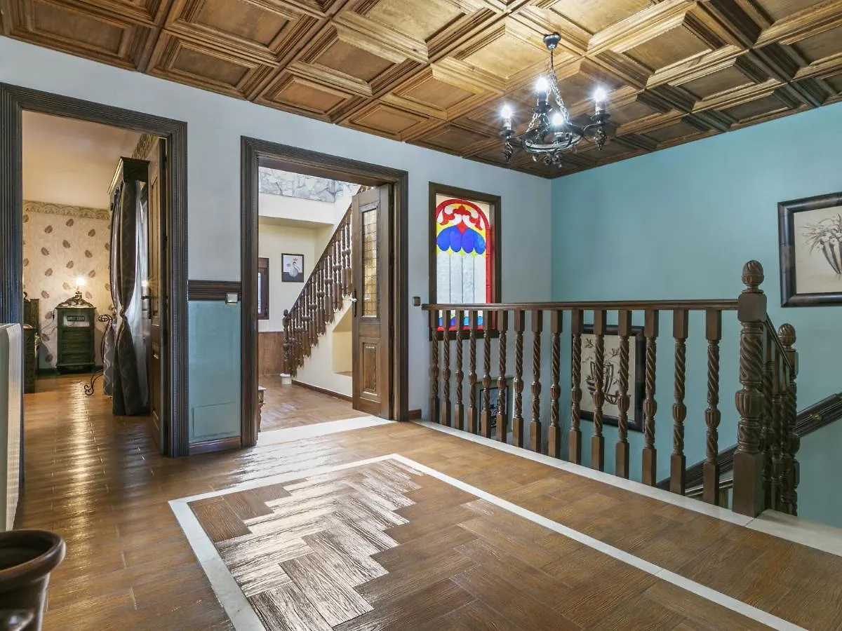 Vintage Holiday Home In Ronda With Jacuzzi