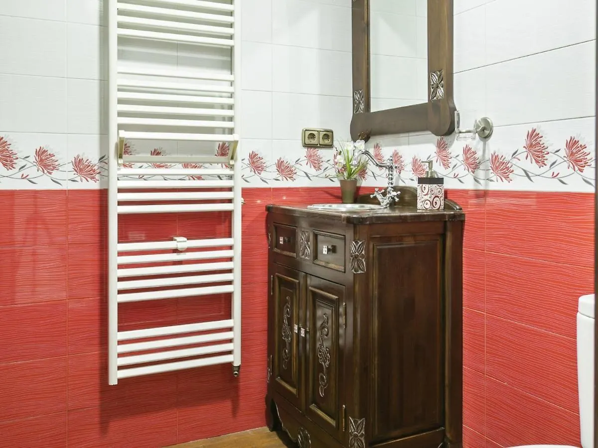 Vintage Holiday Home In Ronda With Jacuzzi