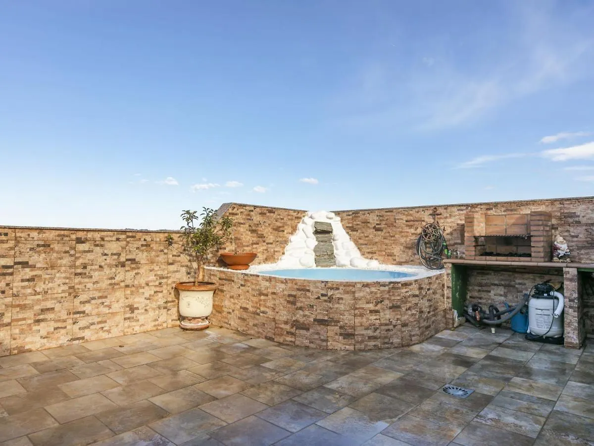Vintage Holiday Home In Ronda With Jacuzzi