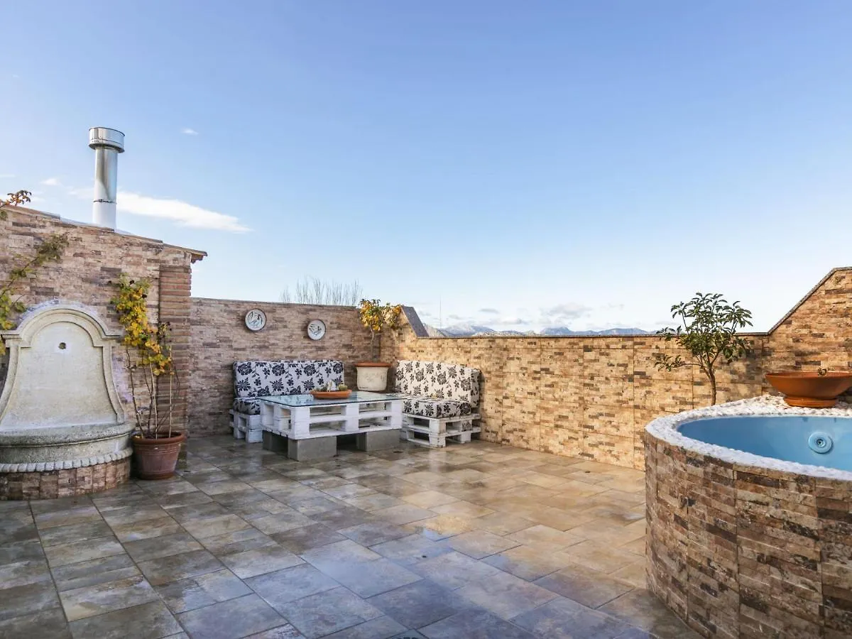 Vintage Holiday Home In Ronda With Jacuzzi
