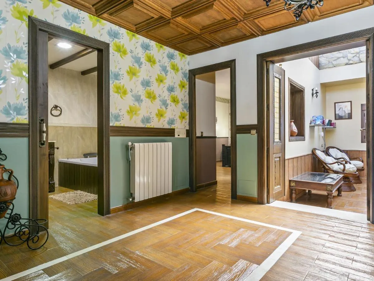 Vintage Holiday Home In Ronda With Jacuzzi